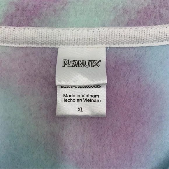 💜NWT Peanuts Tie-Dye 1/4 Zip Fleece Sweatshirt💜 - Picture 6 of 7